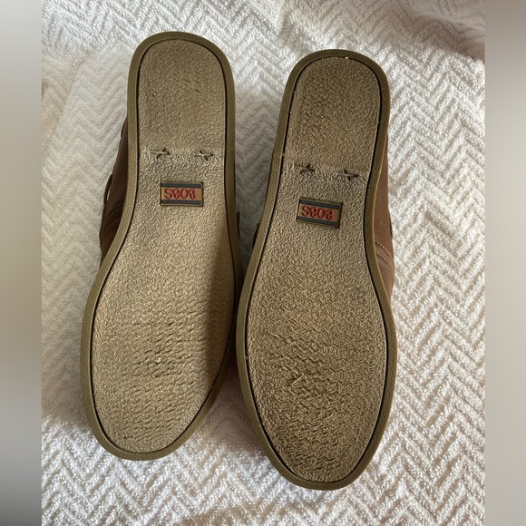 BOBS from Sketchers , memory foam, 100% leather insole. Size 10 - Picture 4 of 5